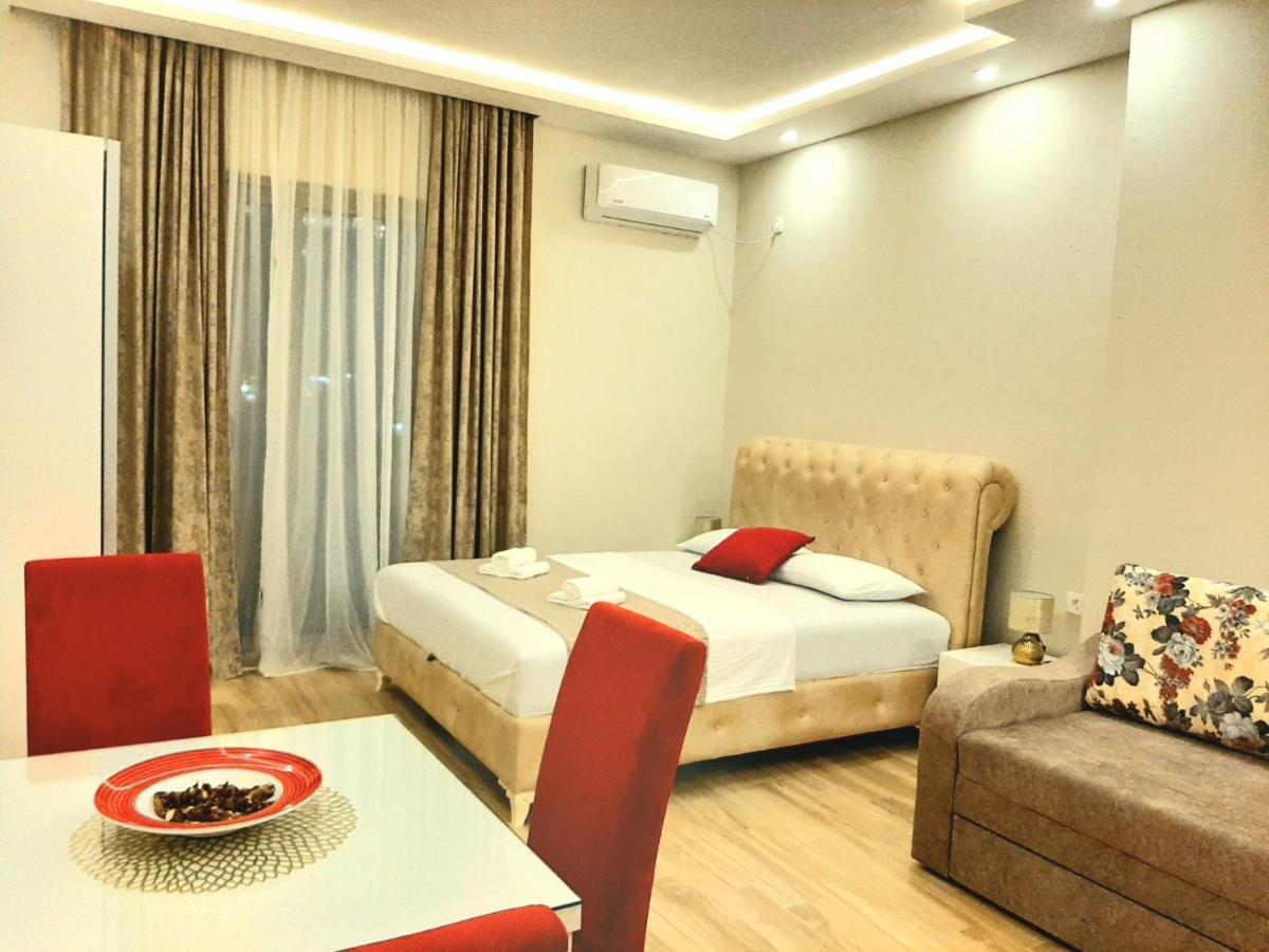 Apolon Apart Susanj Ngoại thất bức ảnh